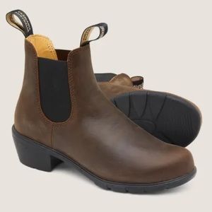Blundstone Heeled Boots in Antique Brown - Size 8
